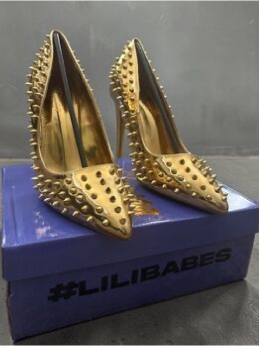 Liliana Gold Spike Pointed-Toe Women's Heels - Fashion Statement Pump